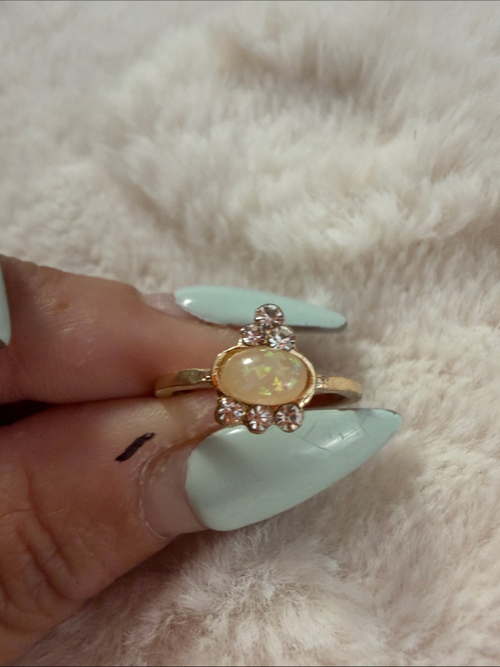 3/30$ Gold tone stacking rings - Picture 10 of 10